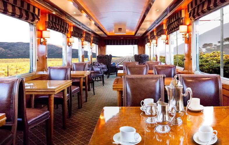 blue-train-lounge-car-786x500
